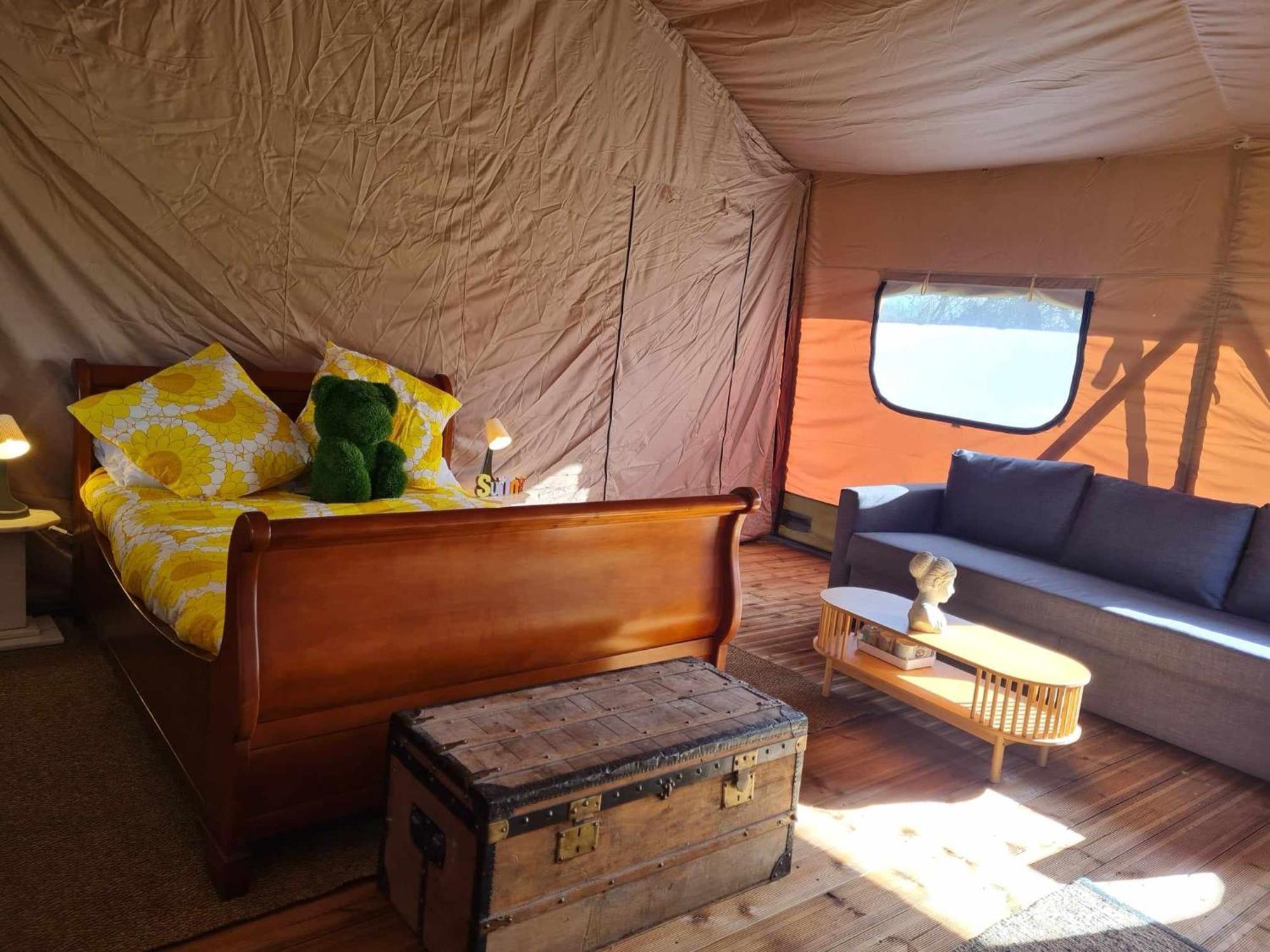 Camping De La Touche Ligueil Экстерьер фото