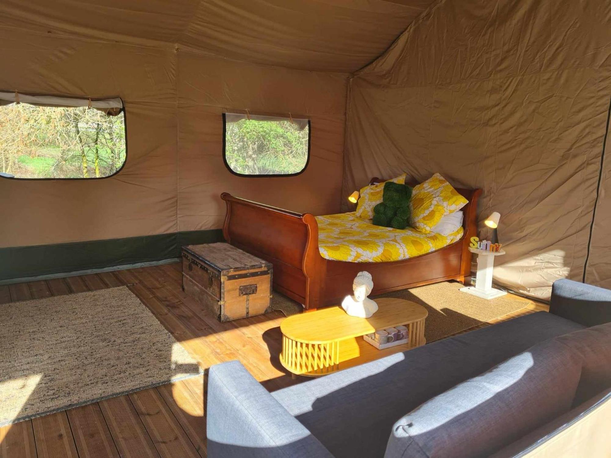 Camping De La Touche Ligueil Экстерьер фото